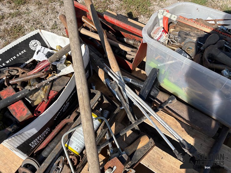 misc-pallet-of-hand-tools-image-13