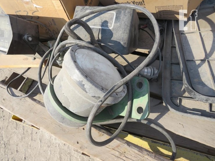 john-deere-7200-image-5