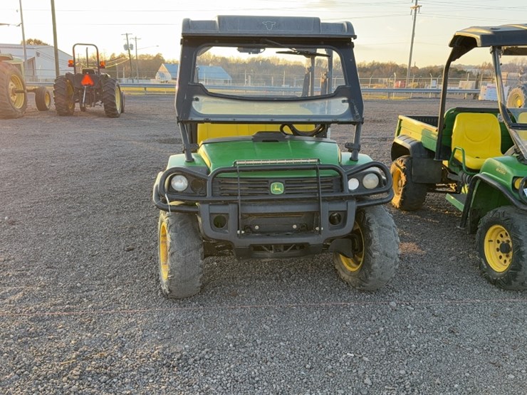 john-deere-gator-image-2