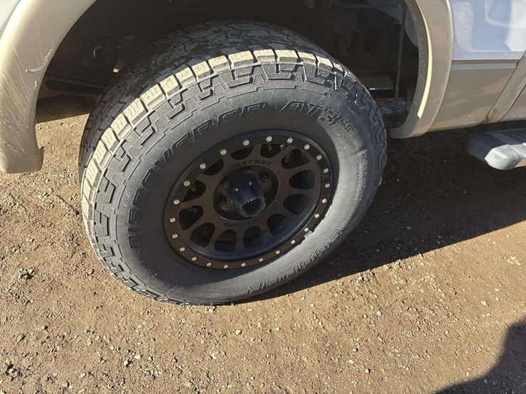 2010-ford-f150-lariat-image-10