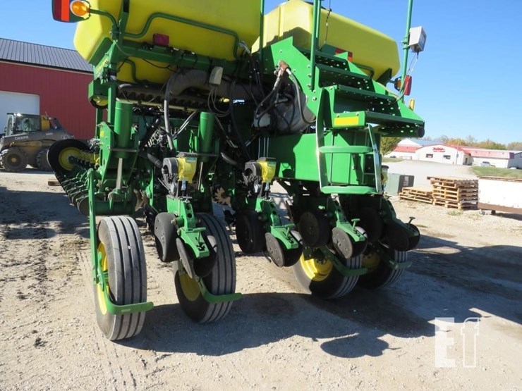 2012-john-deere-1770nt-image-18