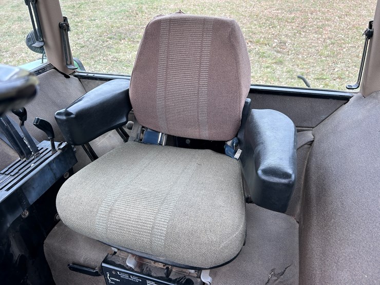 john-deere-4755-image-55