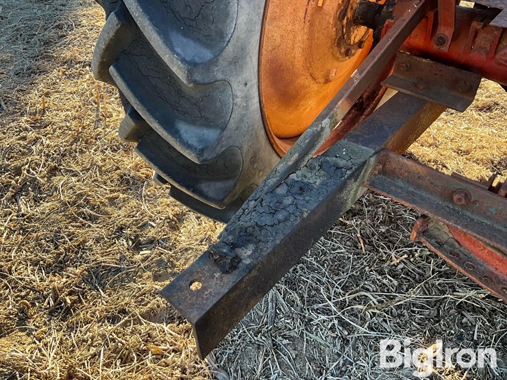 1949-massey-ferguson-44-image-15