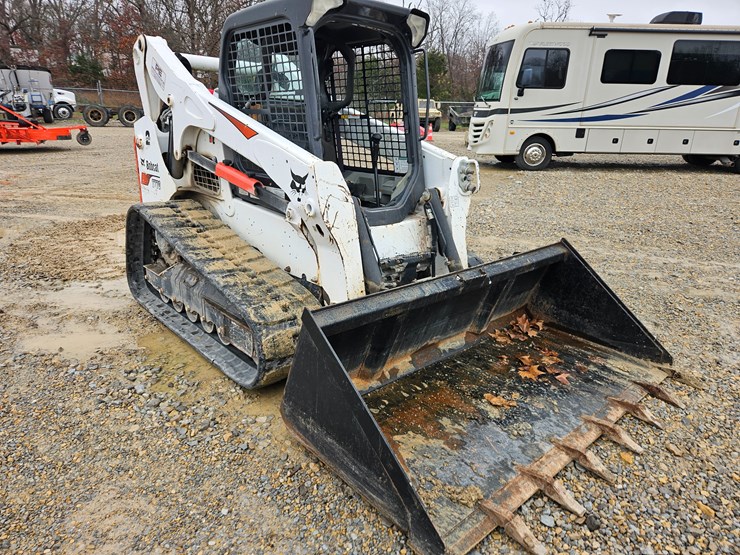 2018-bobcat-t770-image-16