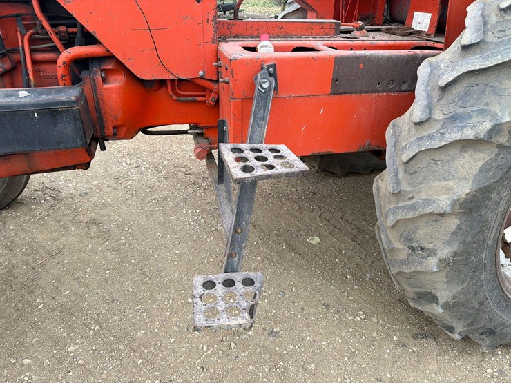 allis-chalmers-190-landhandler-tractor-image-13