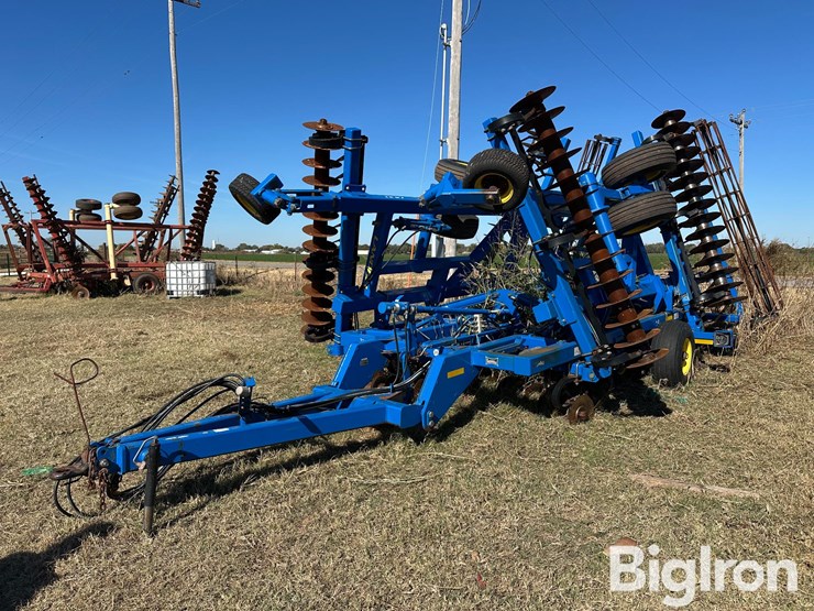 2012-landoll-7431-26-image-1