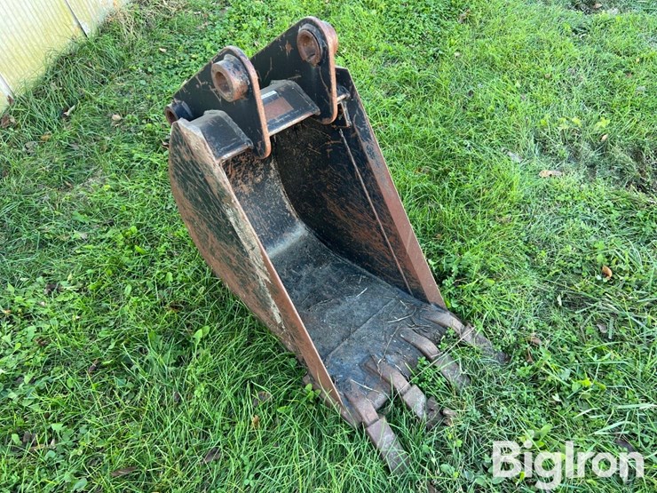 excavator-bucket-image-3
