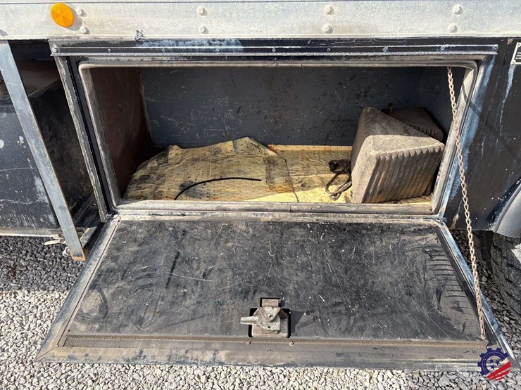 2009-kenworth-t800-image-48