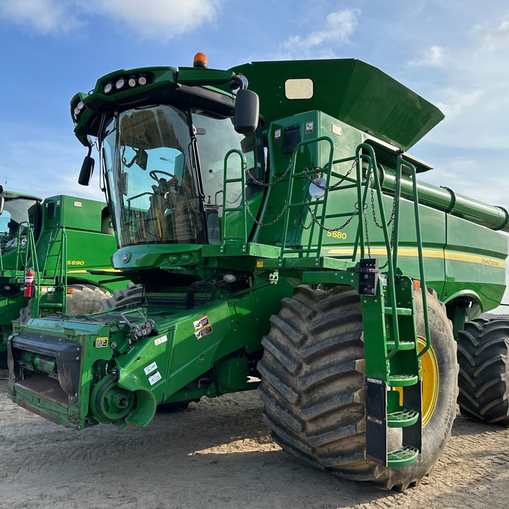 2015 JOHN DEERE S680