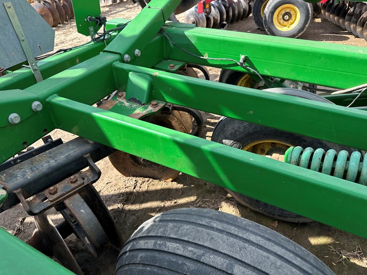 john-deere-2623-image-49