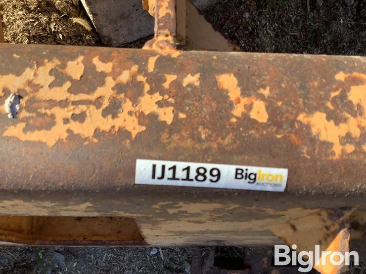 universal-skid-steer-to-mini-excavator-mount-adapter-image-13