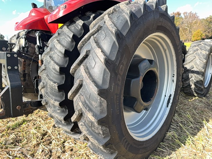 case-ih-magnum-335-image-23