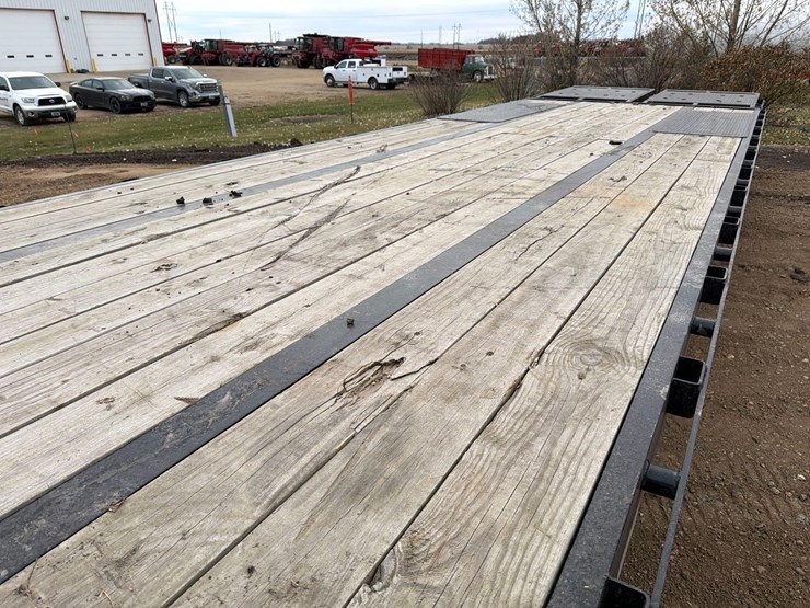 2021-big-tex-22gn-trailer-image-10