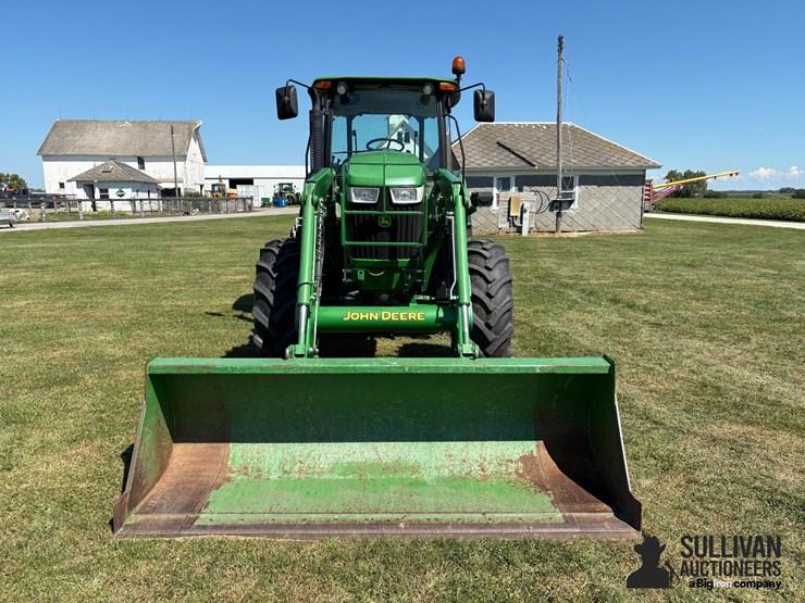 2015-john-deere-6140d-image-2