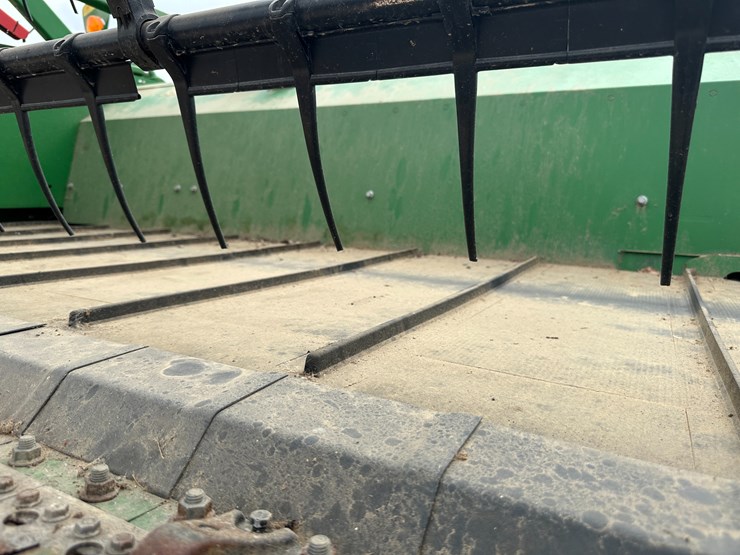 2015-john-deere-640fd-image-38