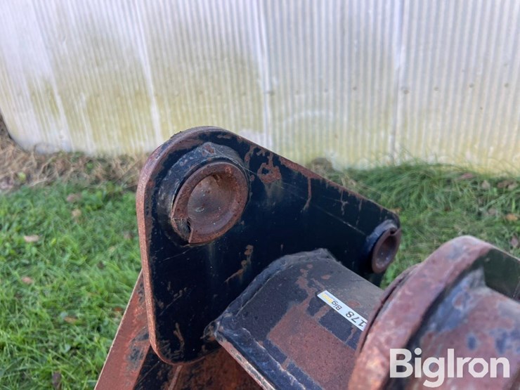 excavator-bucket-image-11