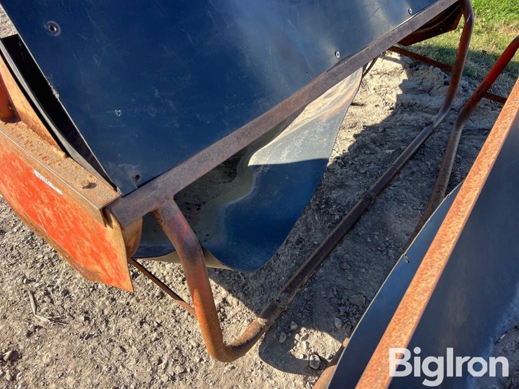 bunk-style-mineral-feeders-image-19