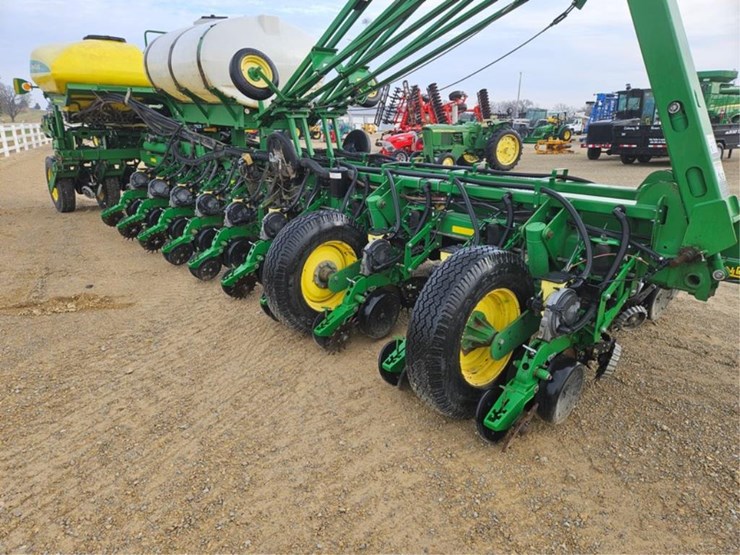 john-deere-1770nt-image-12