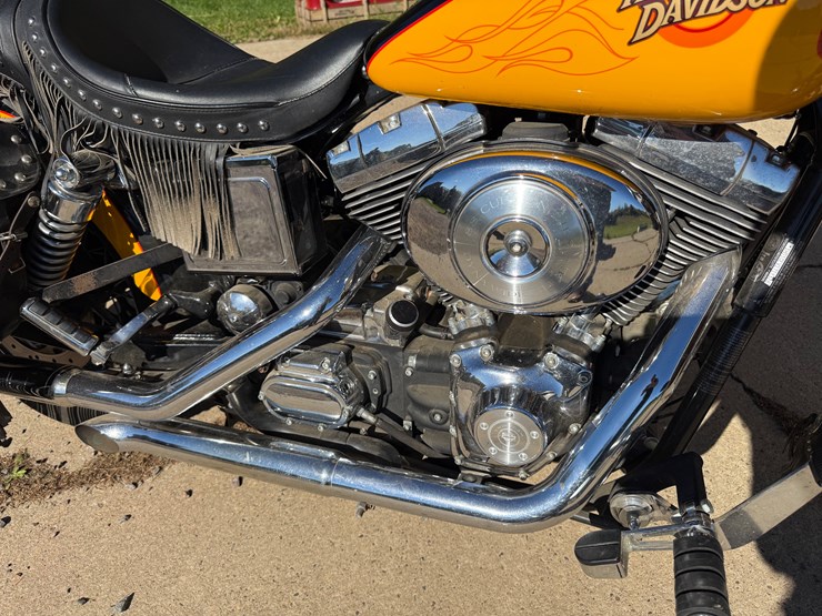 #1738-•-2001-hd-dynawide-glide-bumble-bee-edition-(wi-title-in-delay)-(black-river-falls,-wi)-image-7