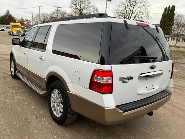 2014-ford-expedition-xlt-image-11