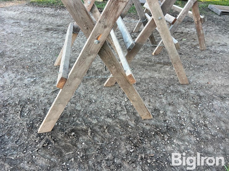 folding-sawhorses-image-15