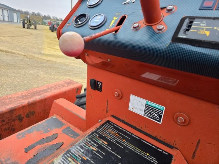 ditch-witch-3700-image-17