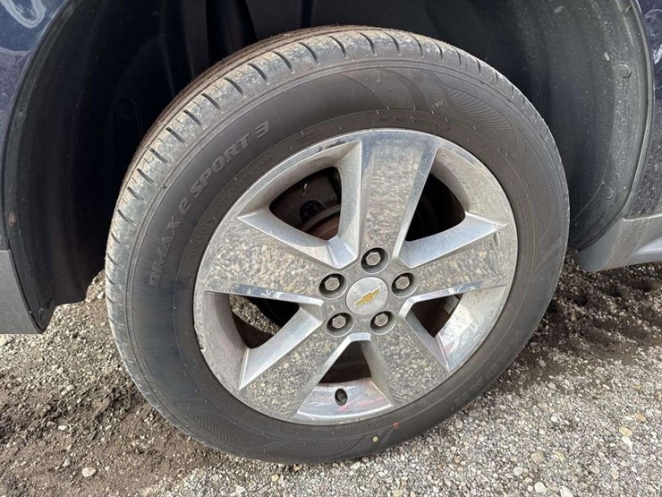 2015-chevrolet-equinox-lt-image-8