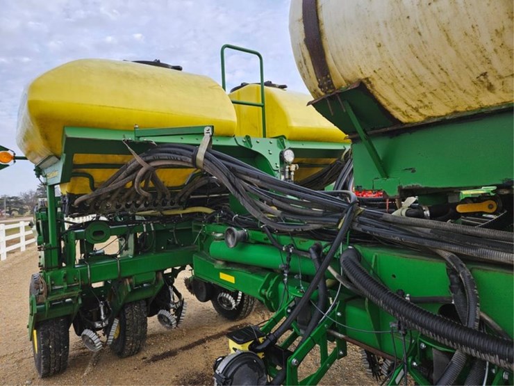 john-deere-1770nt-image-25