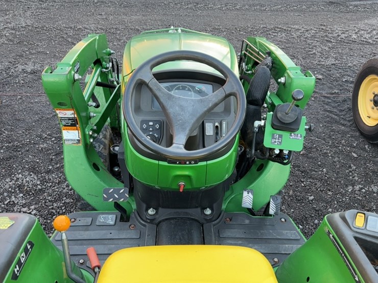john-deere-3025e-image-12