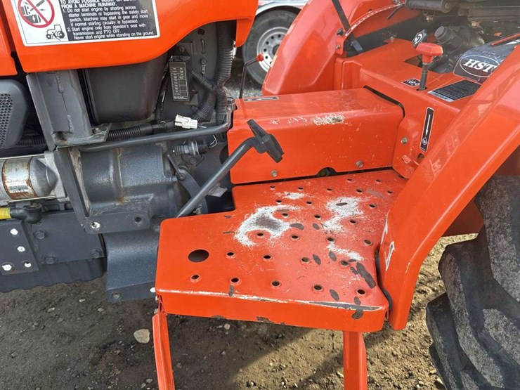 kubota-l2800-image-11