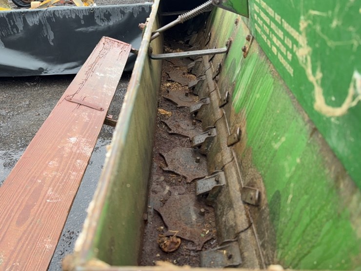 john-deere-8-image-4