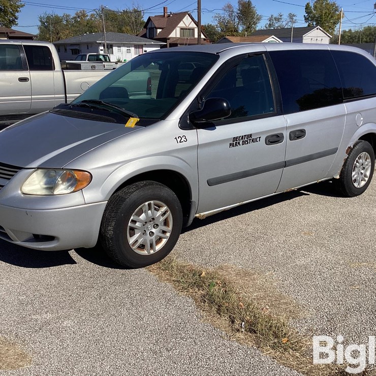 2005 DODGE GRAND CARAVAN SPORT