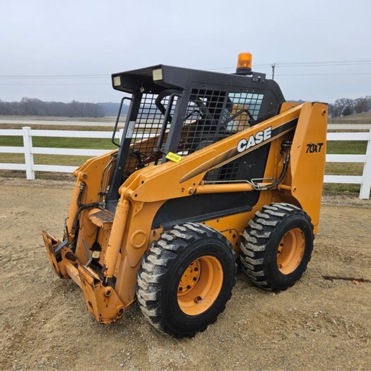 CASE 70 XT