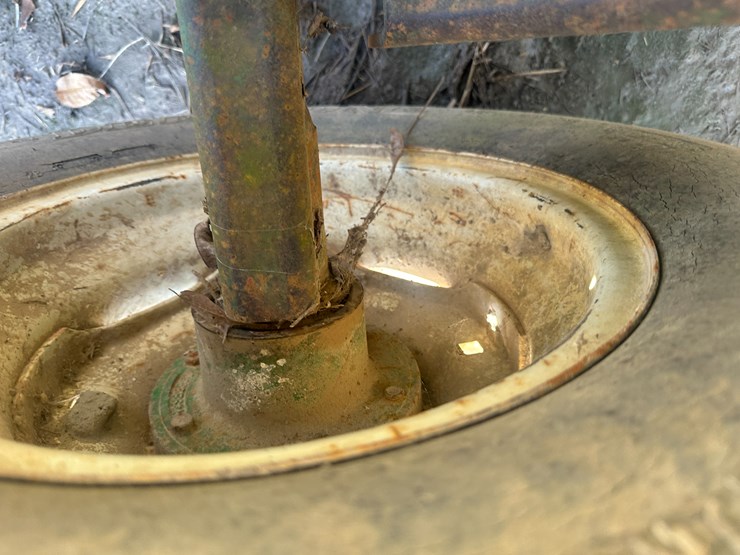 john-deere-30-image-12