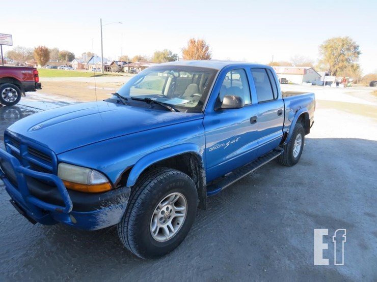 2001-dodge-dakota-sport-image-1