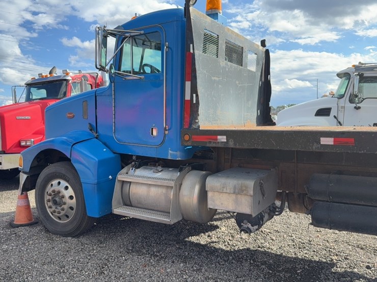 2004-caterpillar-c12-image-14