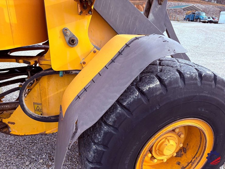 2004-volvo-l60e-image-53