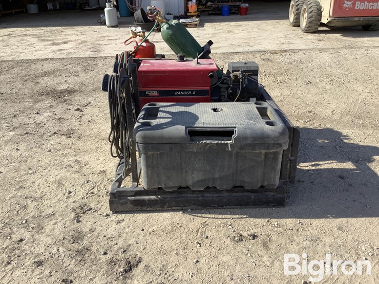 welding/fence-building-skid-image-7