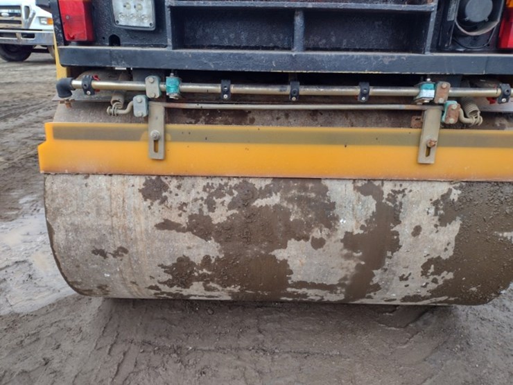 6-caterpillar-cb-334e-image-17