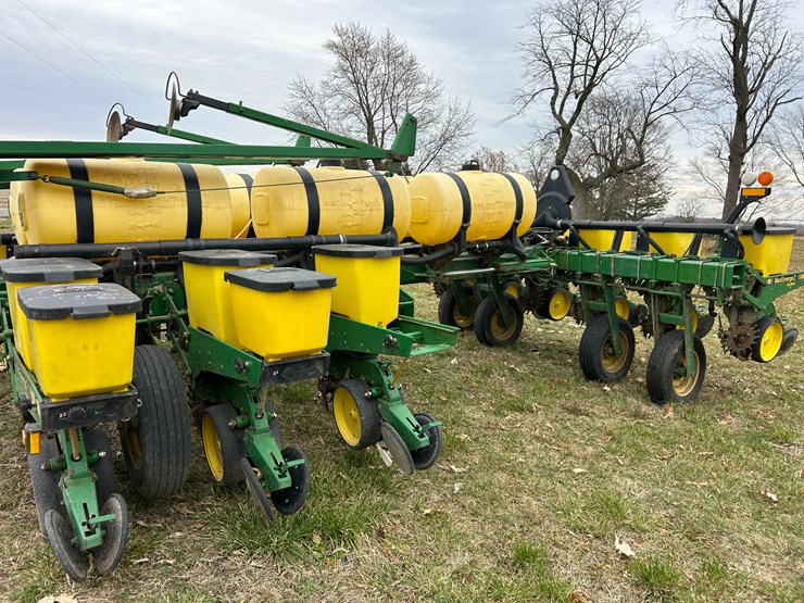 john-deere-7200-image-12