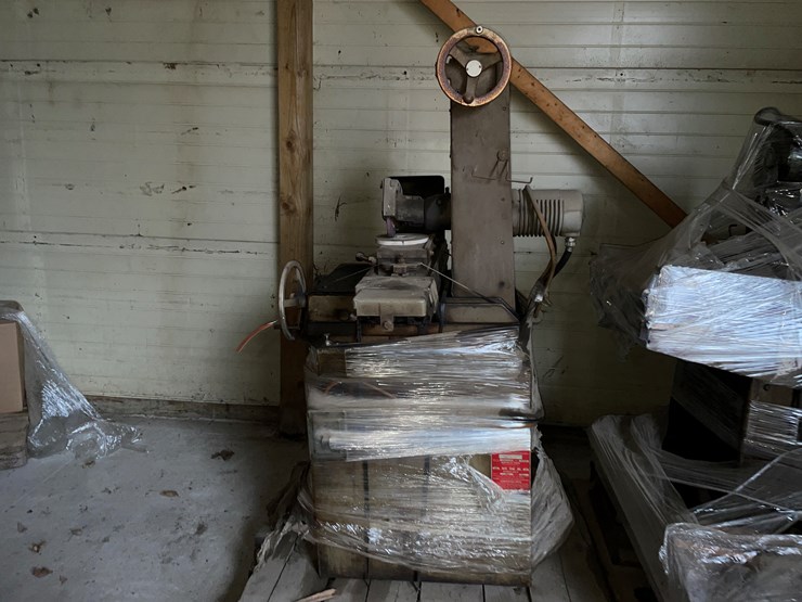 #1420-•-surface-grinder-on-cabinet-(independence,-wi)-image-3