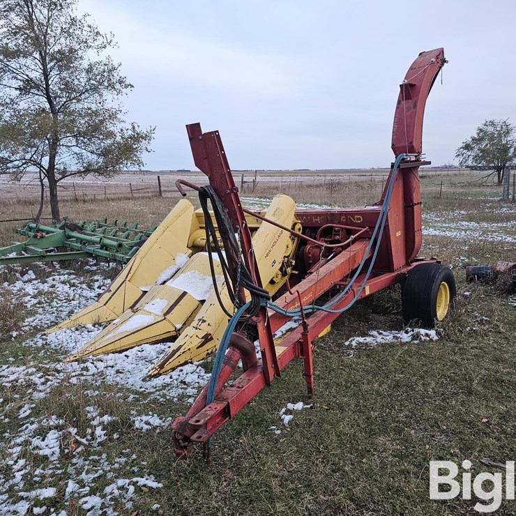 NEW HOLLAND 890