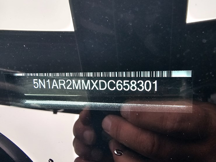 2013-nissan-pathfinder-image-27