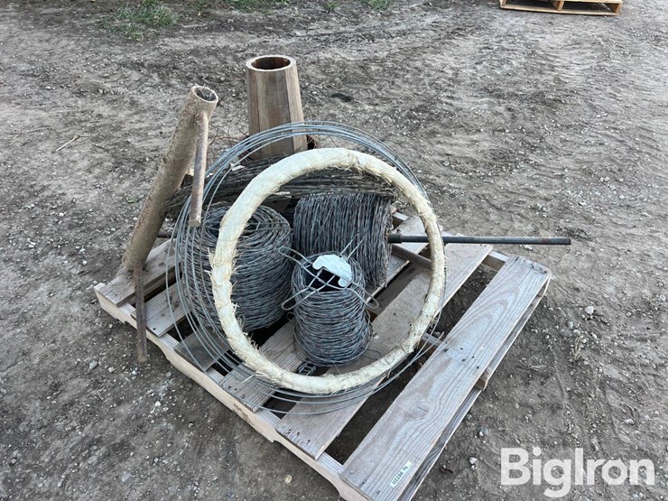 pallet-of-fencing-wire-image-1