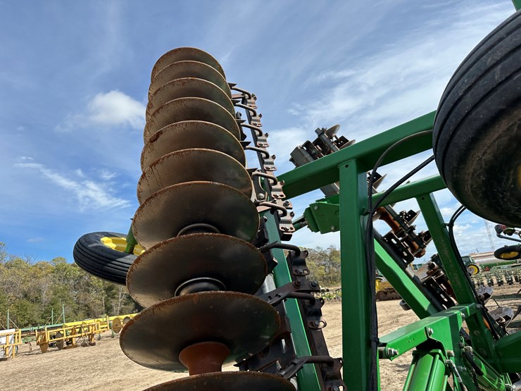 john-deere-2623-image-31