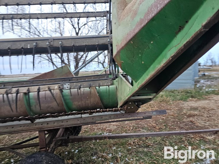 john-deere-224-image-18