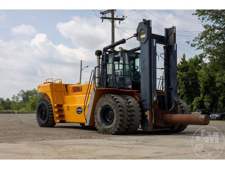 offsite-2010-hoist-p800at-80,000-rough-terrain-forklift-image-2