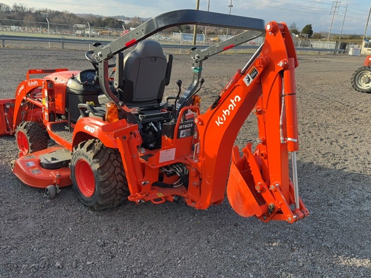 #3031-•-kubota-bx235-tractor-image-8
