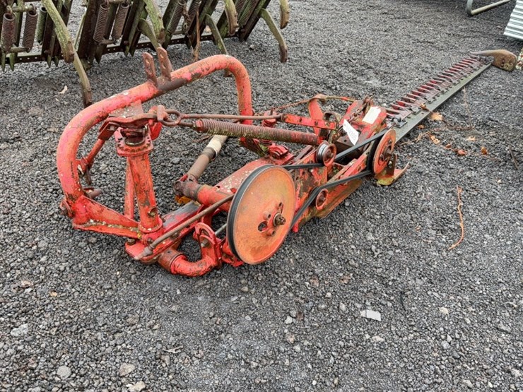 massey-ferguson-7-image-1