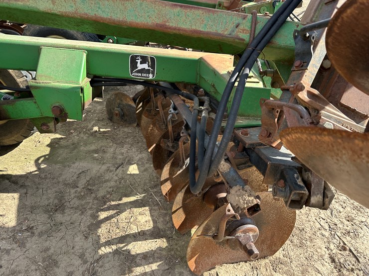 john-deere-635-image-47